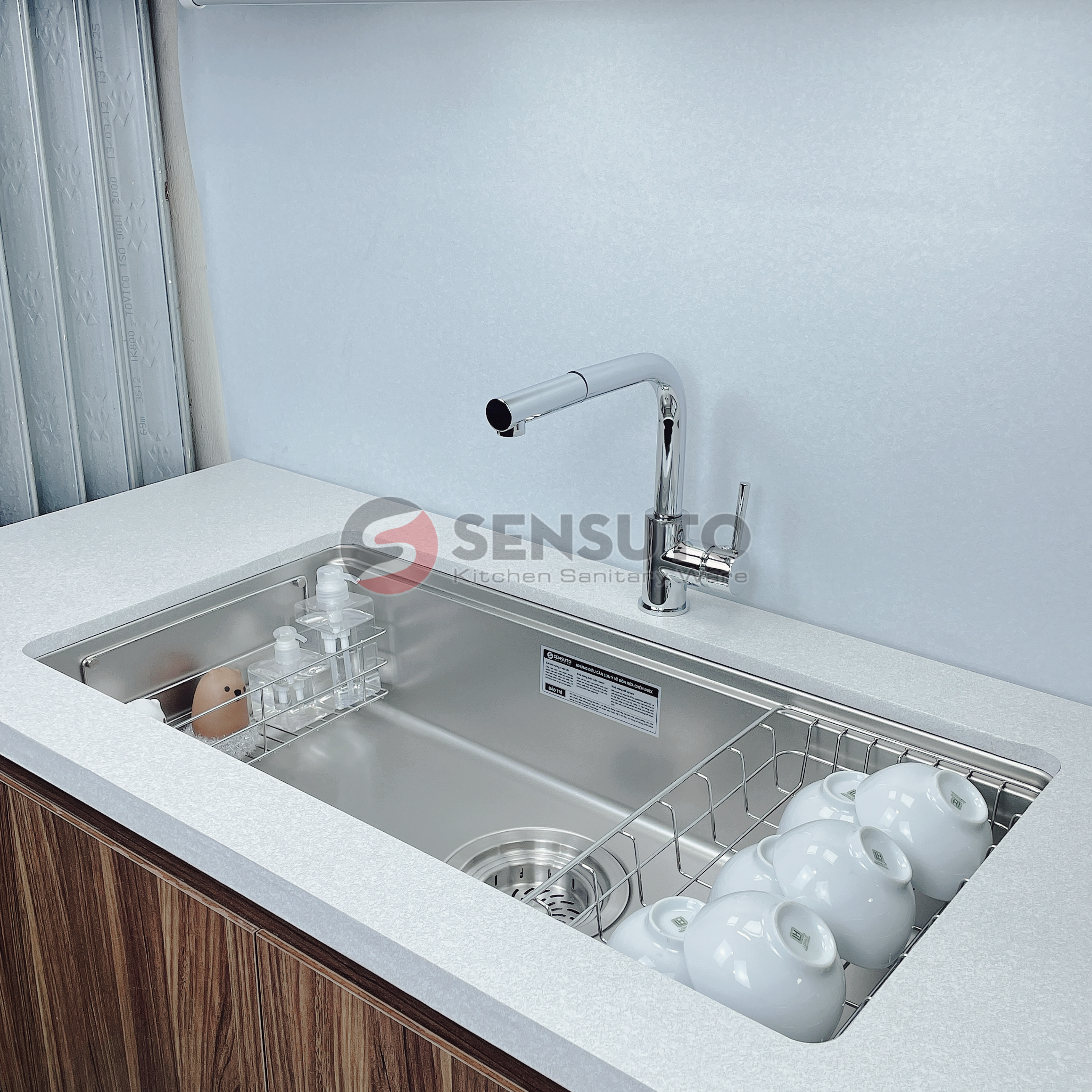 AA462AB1-5E0E-41A2-B101-C6E3694D809E